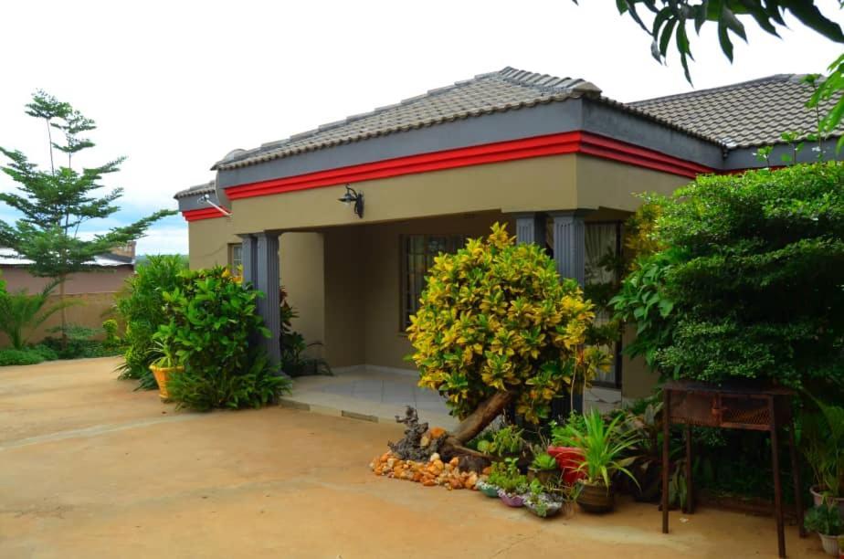 Chobe Kulotu Guest House Kasane Exteriér fotografie